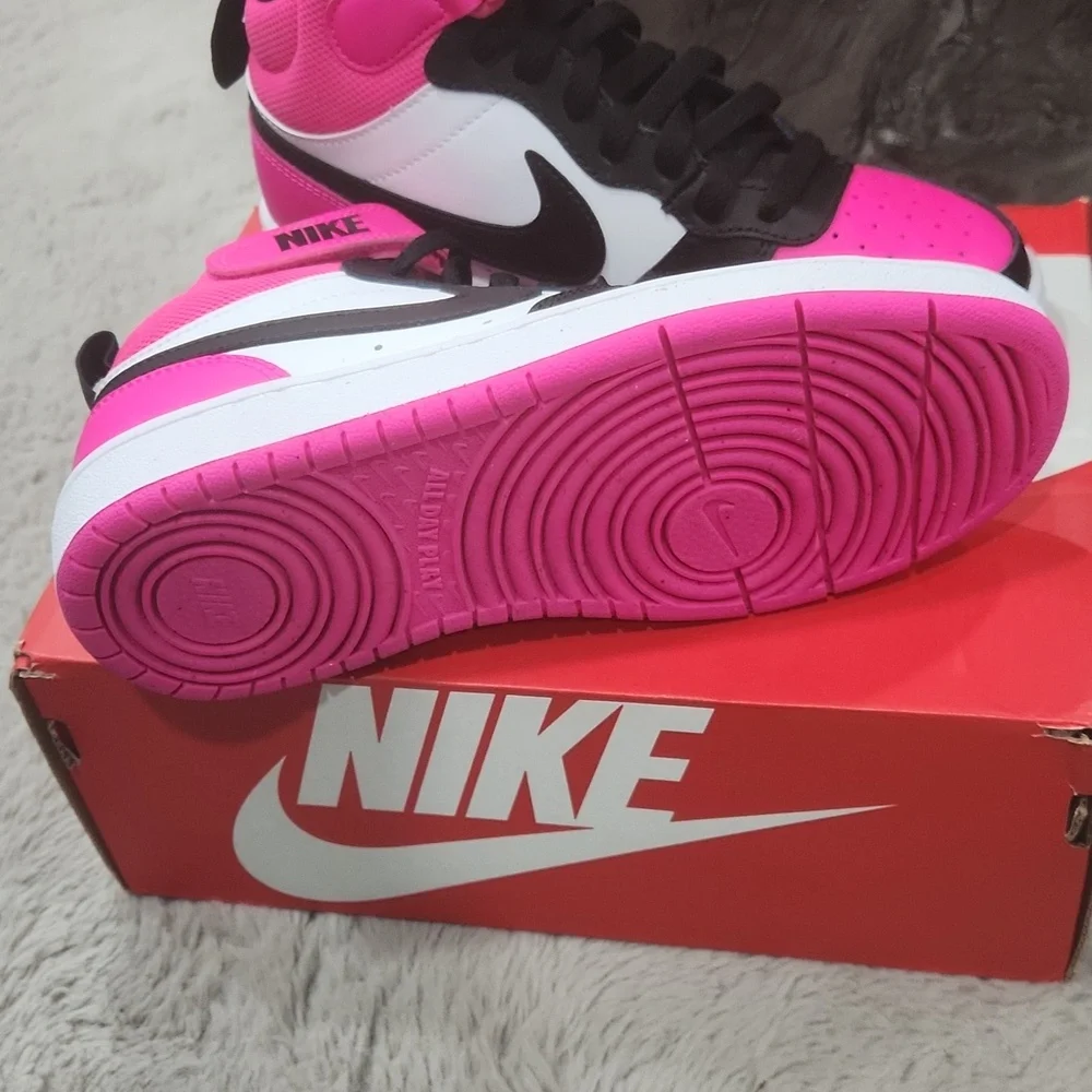 Nike High-Tops in Pink and Black Girls Court Borough Mid 2 Sz 3.5 - Picture 7 of 8